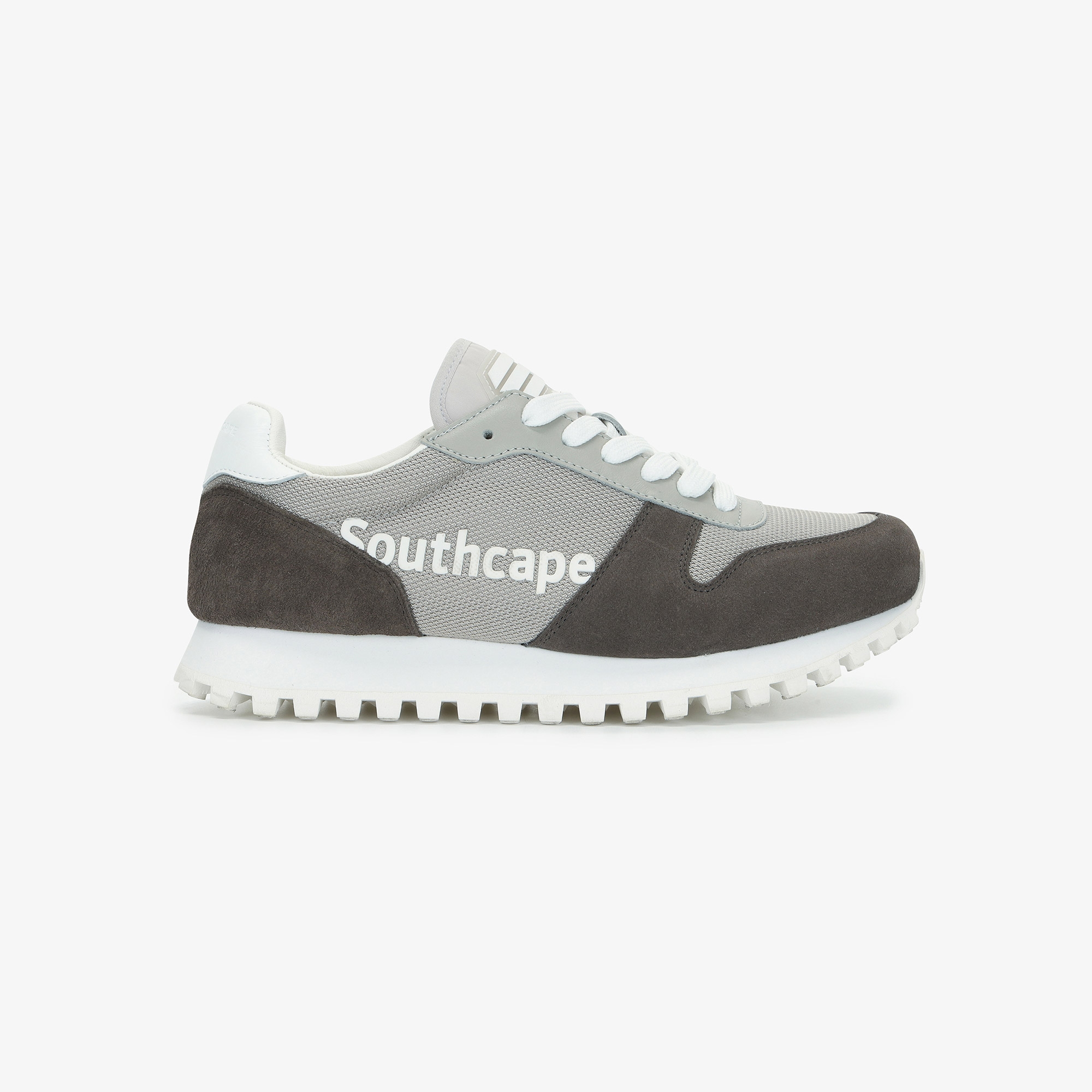 SC Logo Spikeless Shoes_GY