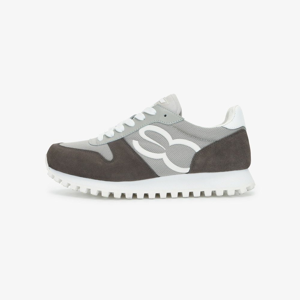 SC Logo Spikeless Shoes_GY