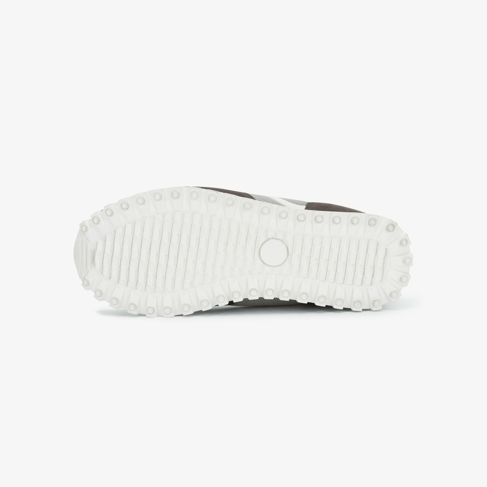 SC Logo Spikeless Shoes_GY