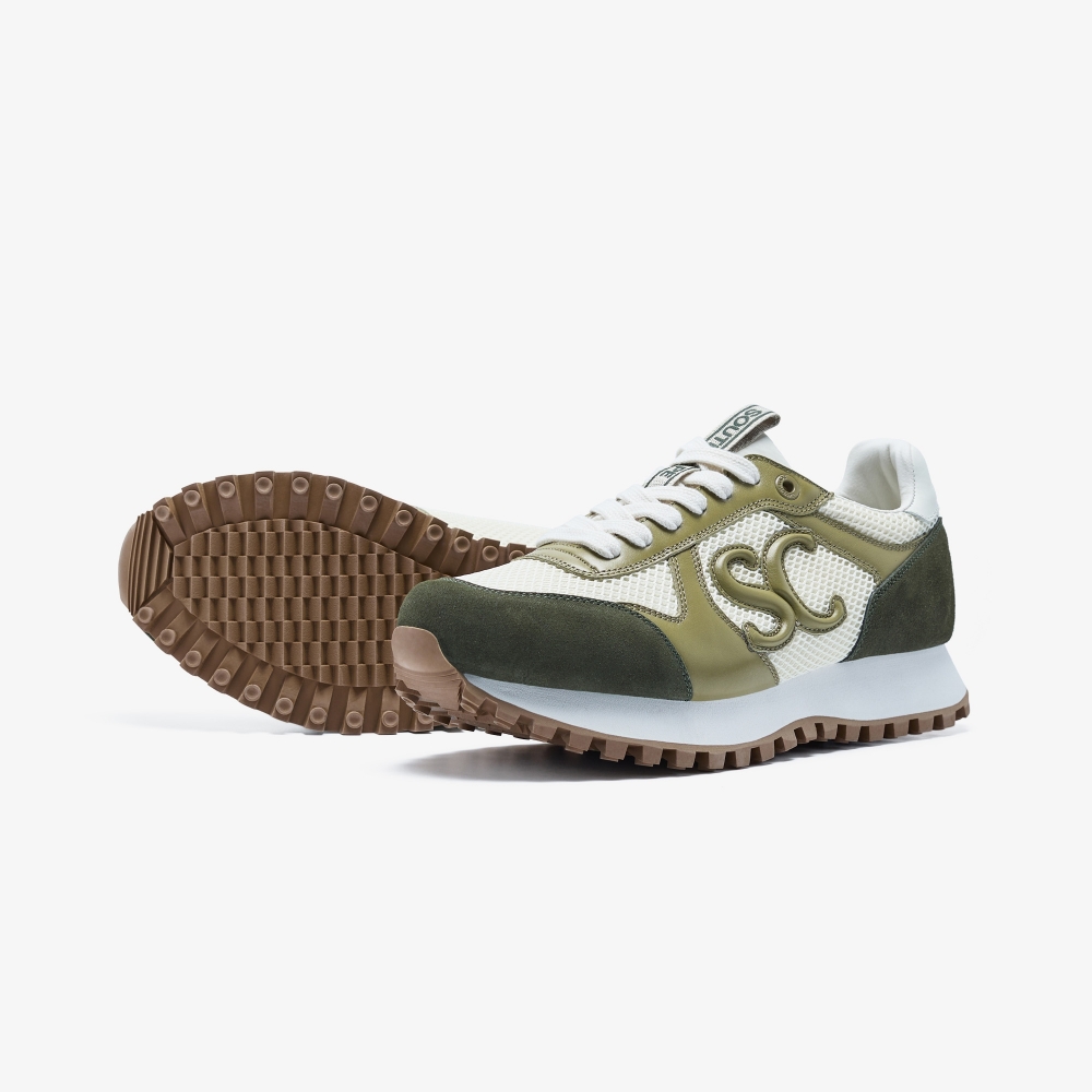 SC Logo New Spikeless Shoes_KH