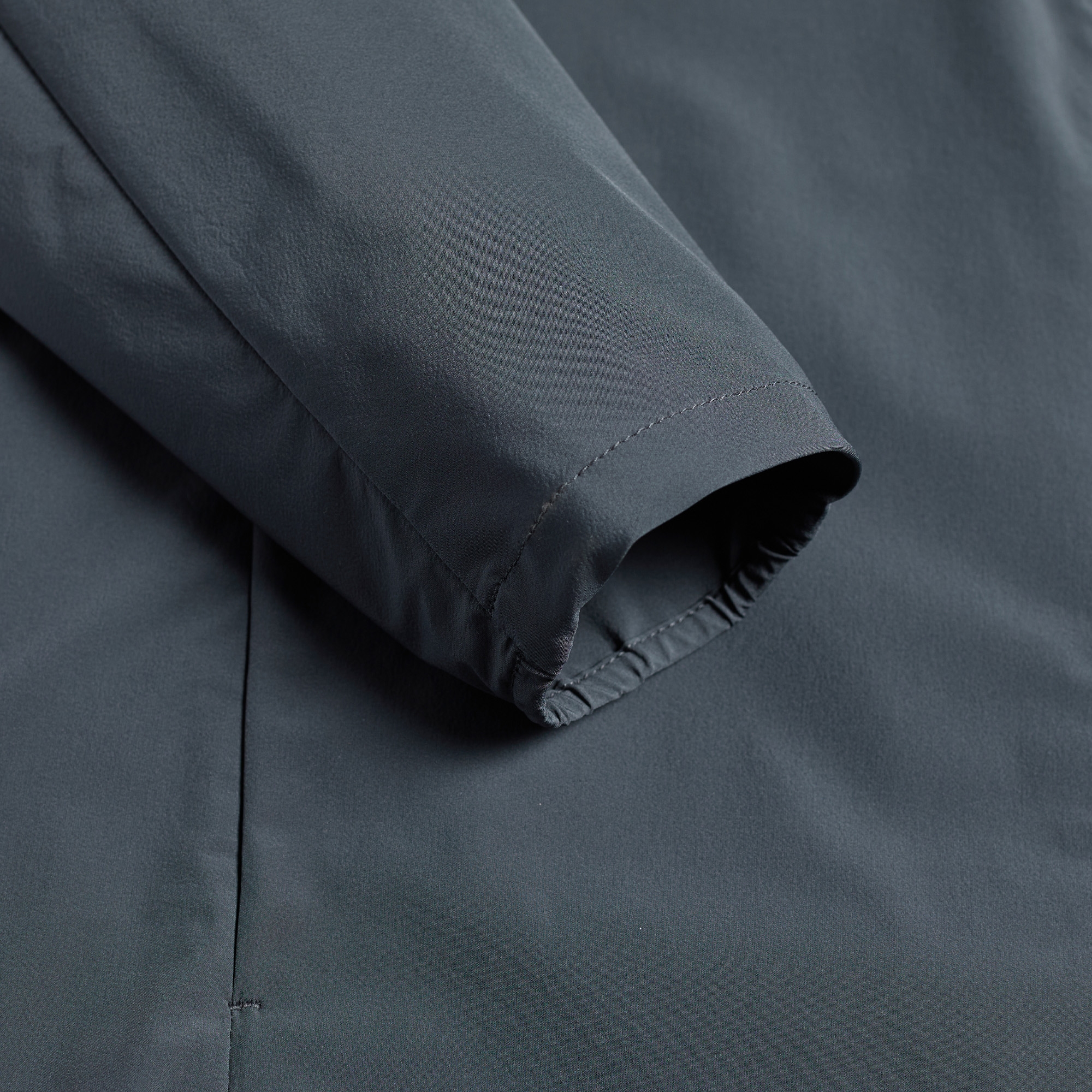 Color Packable Windbreaker_DG