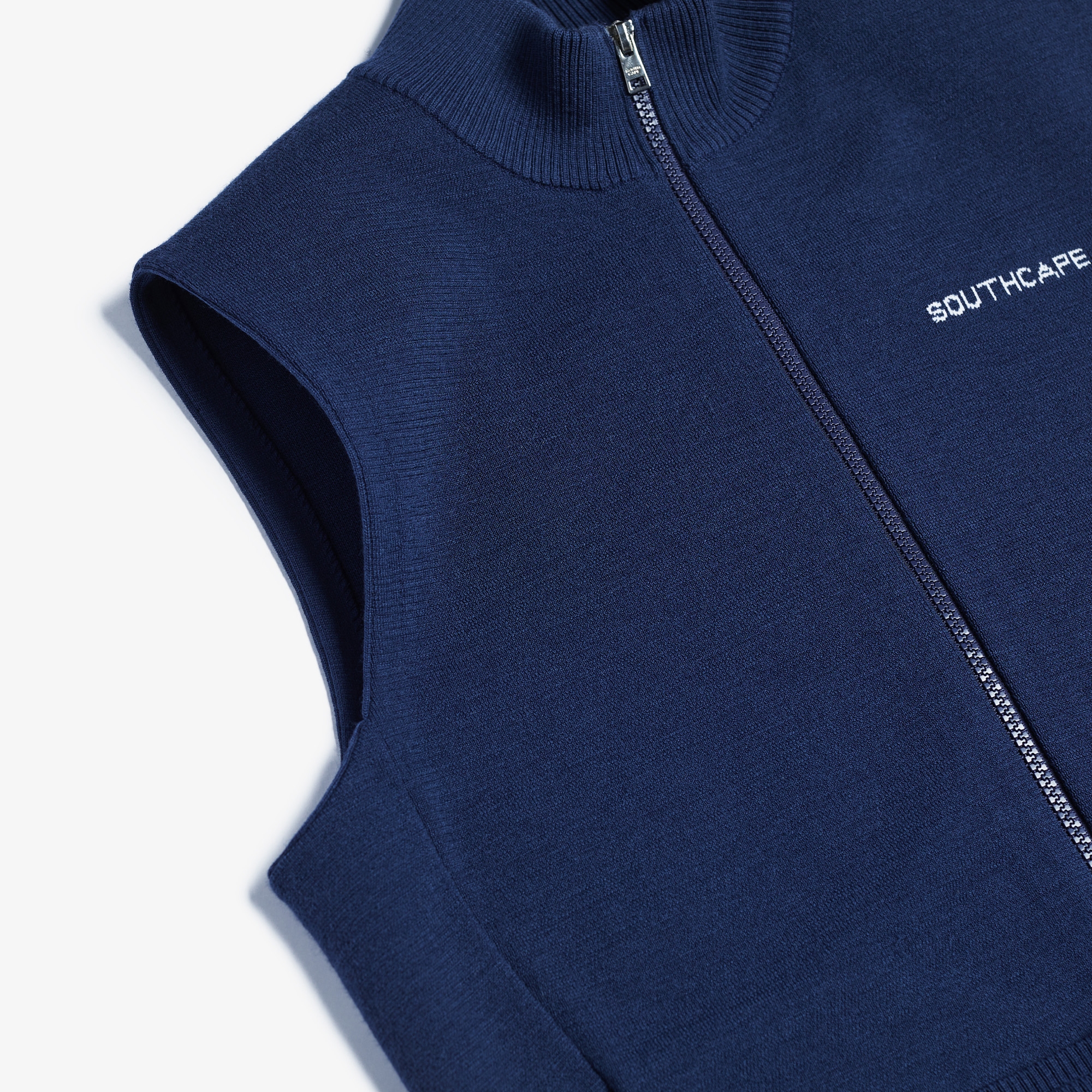 SouthCross Zip-Up Knit Vest_NA