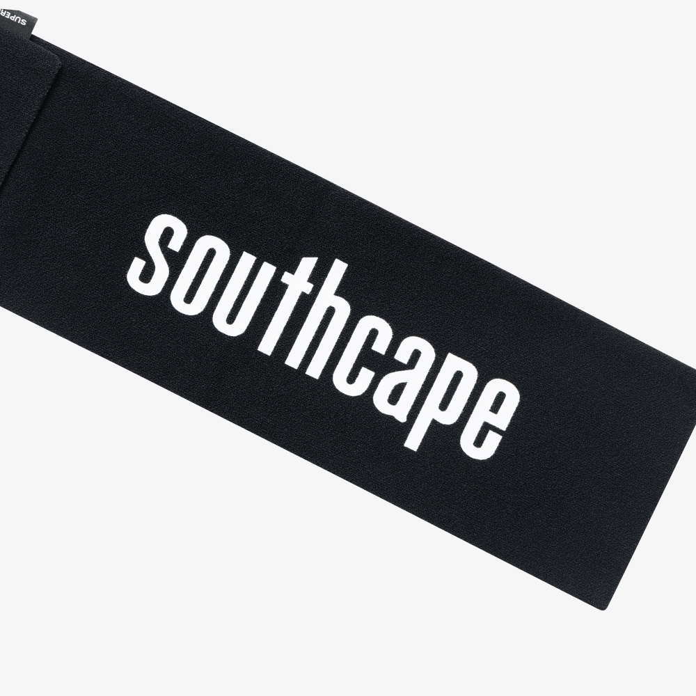 Volante Lettering Bolthole_BK