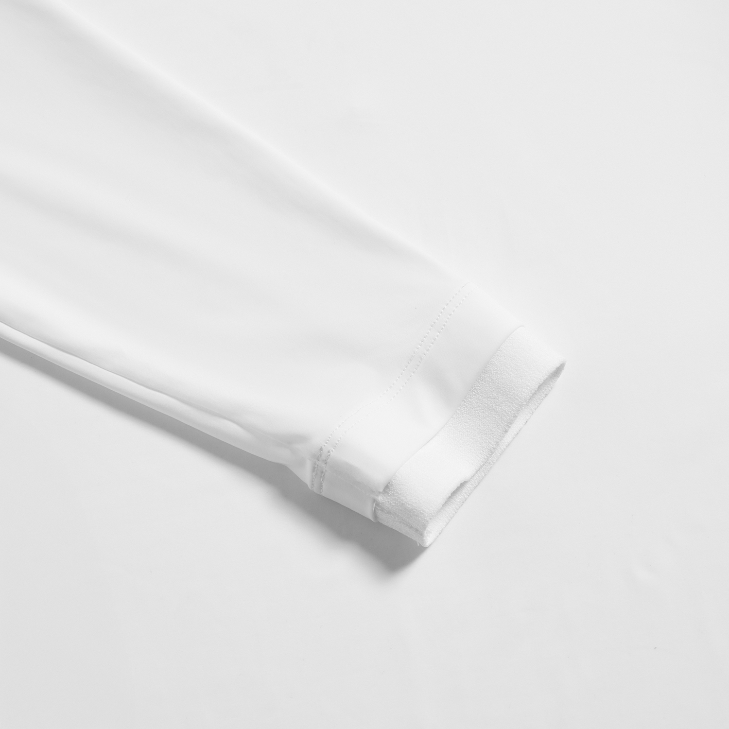 High Neck Light-Fit Baselayer_WT