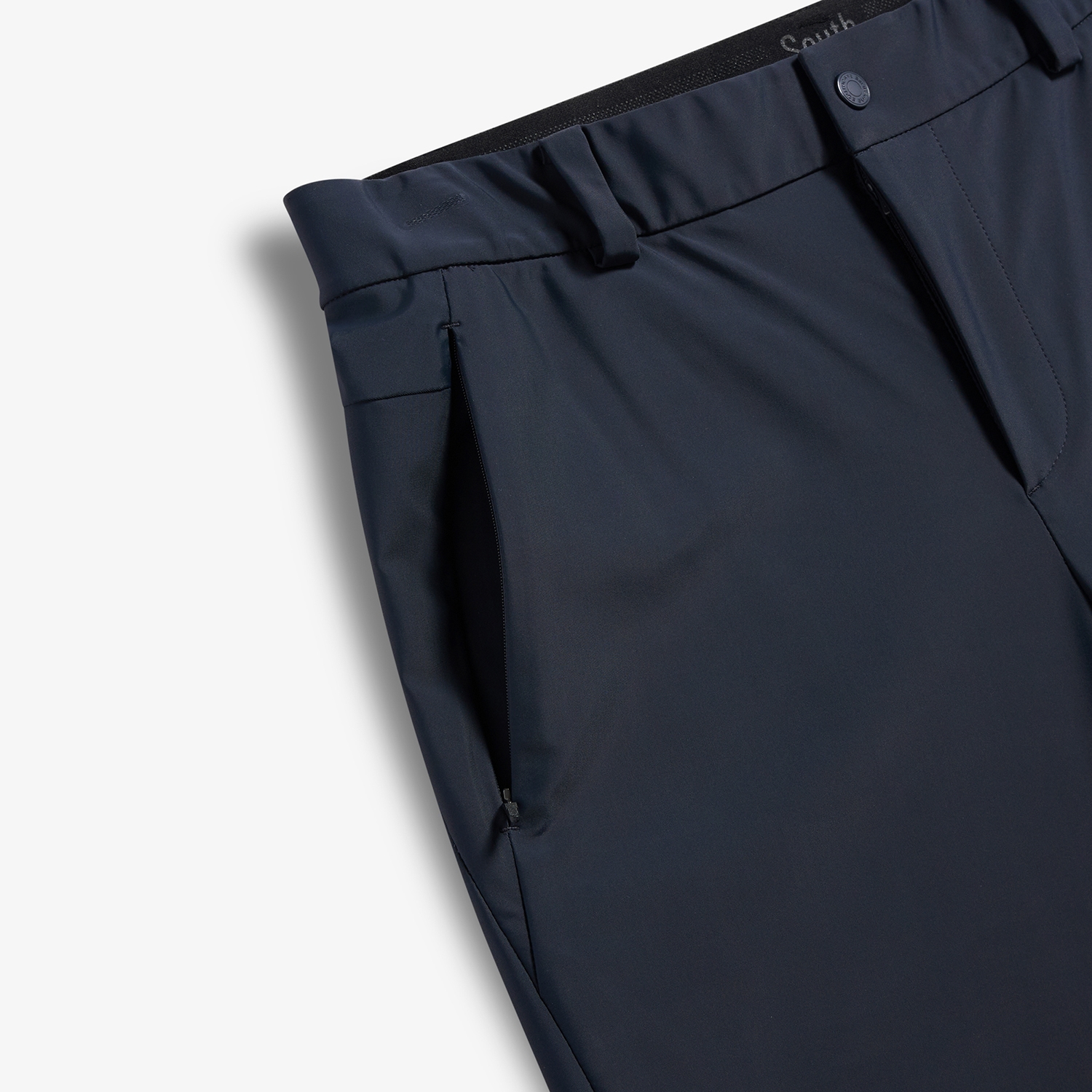 Pouch Pocket Slim-Fit Shorts_DG