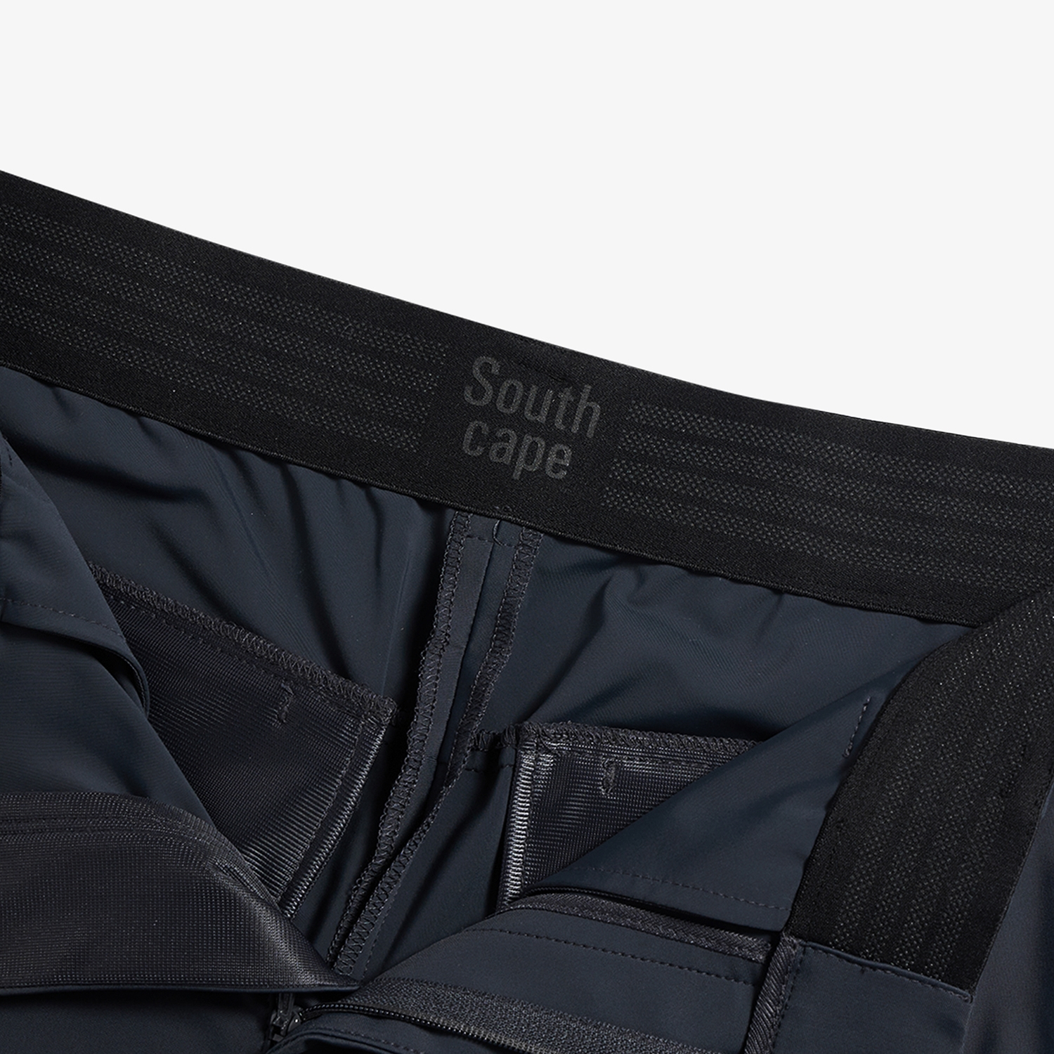 Pouch Pocket Slim-Fit Shorts_DG