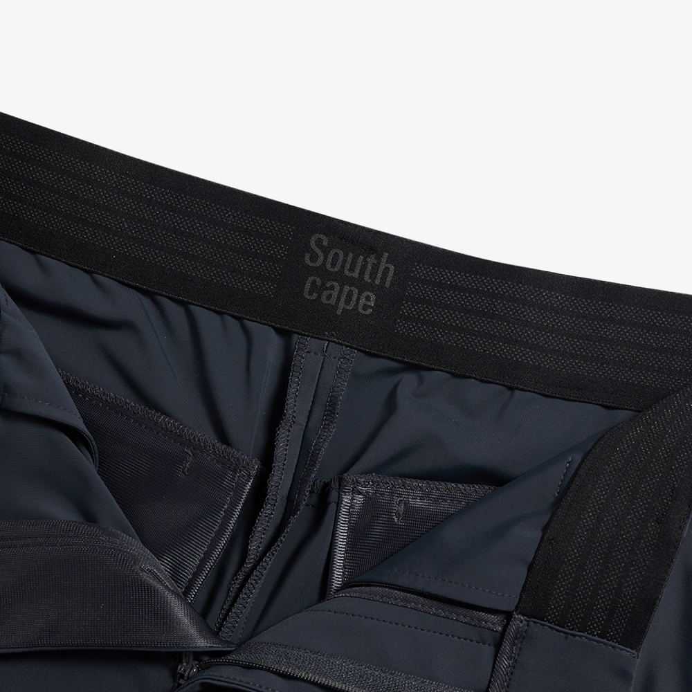 Pouch Pocket Slim-Fit Shorts_DG