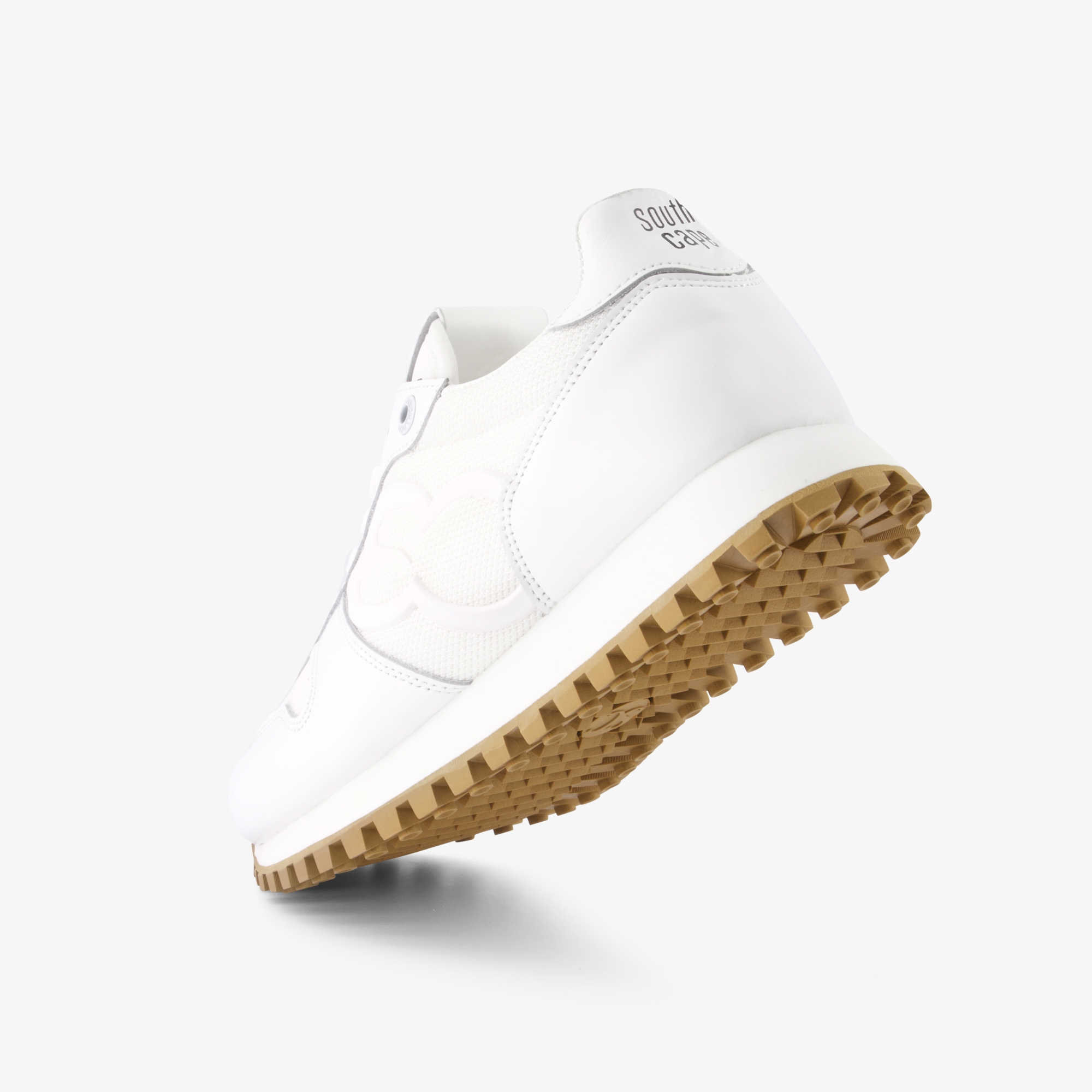 New Logo Spikeless Shoes_BE