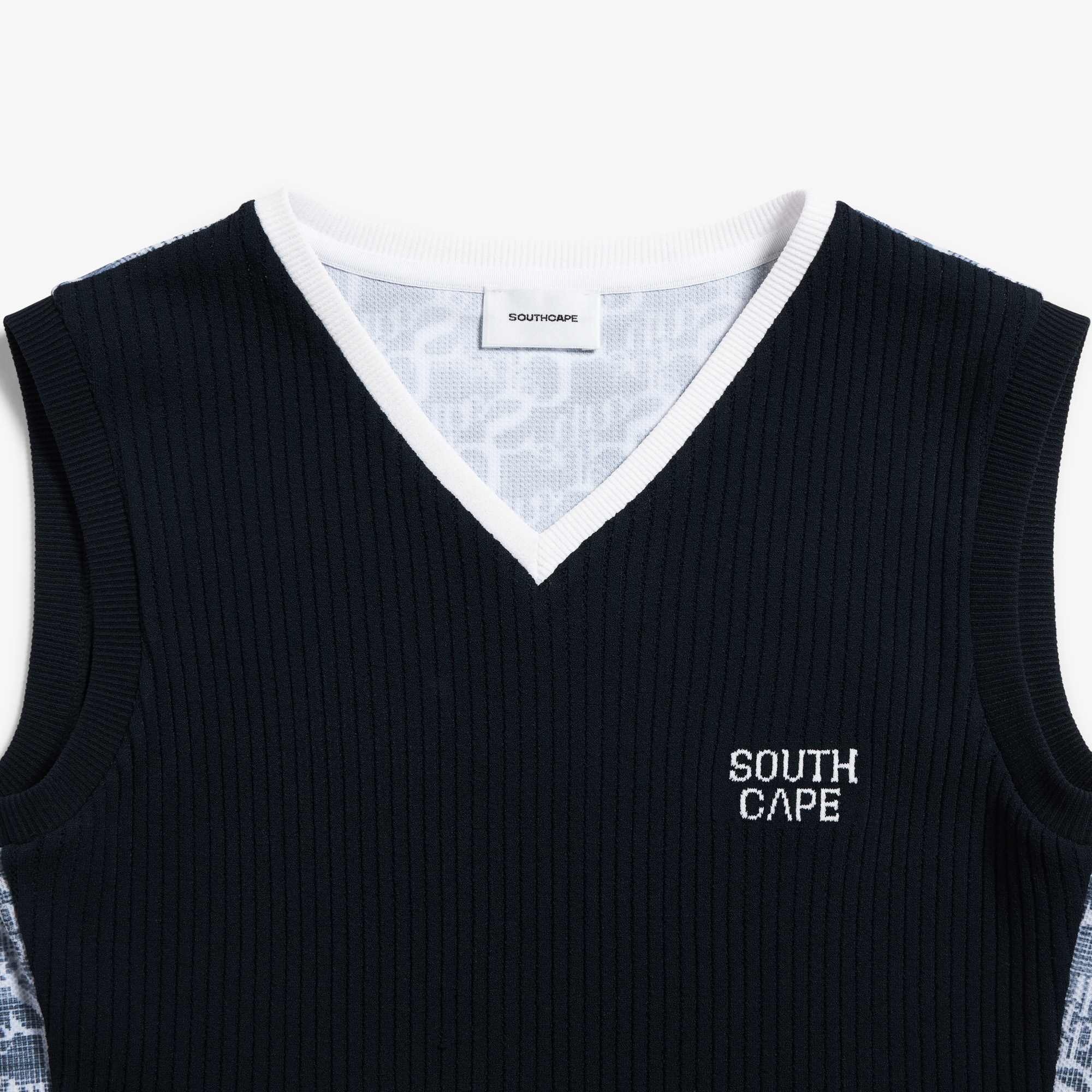 Logo Flow V-Neck Sleeveless_NA