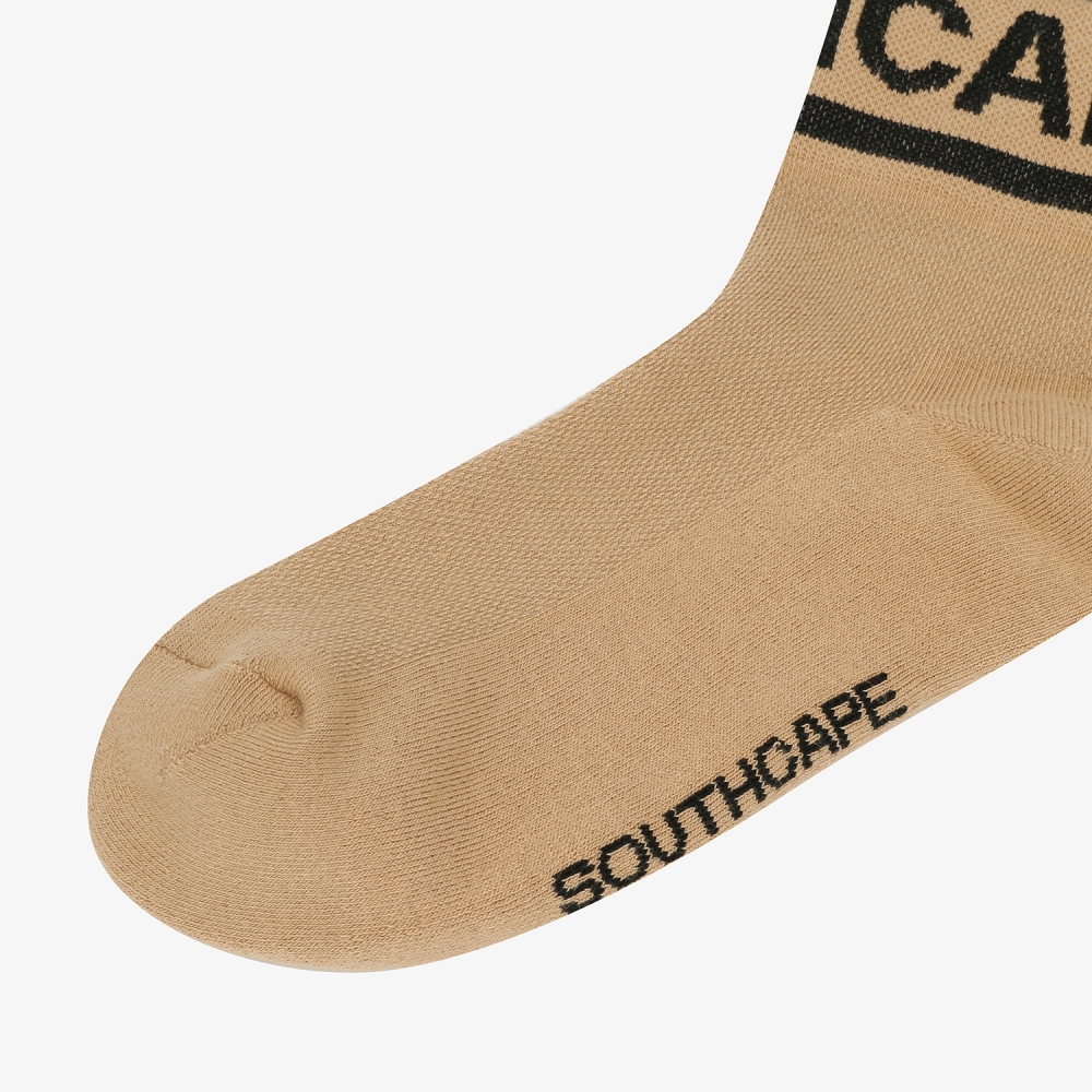 Color Contrast Logo Lettering Crew Socks_BE