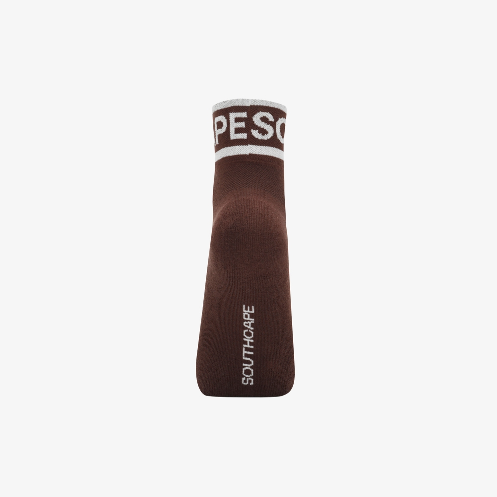 Color Contrast Logo Lettering Crew Socks_DW