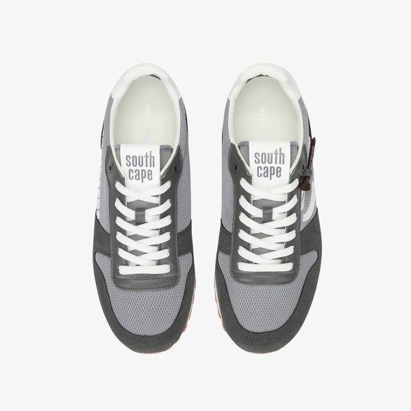 New Logo Color-Block Spikeless Shoes_GY