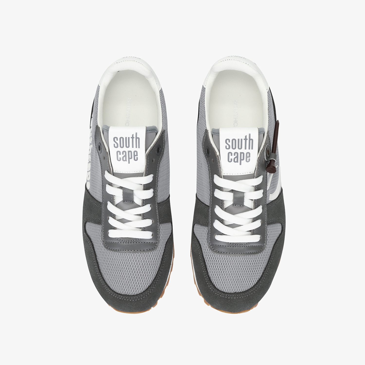New Logo Color-Block Spikeless Shoes_GY