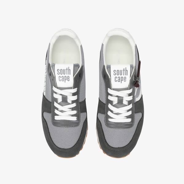 New Logo Color-Block Spikeless Shoes_GY