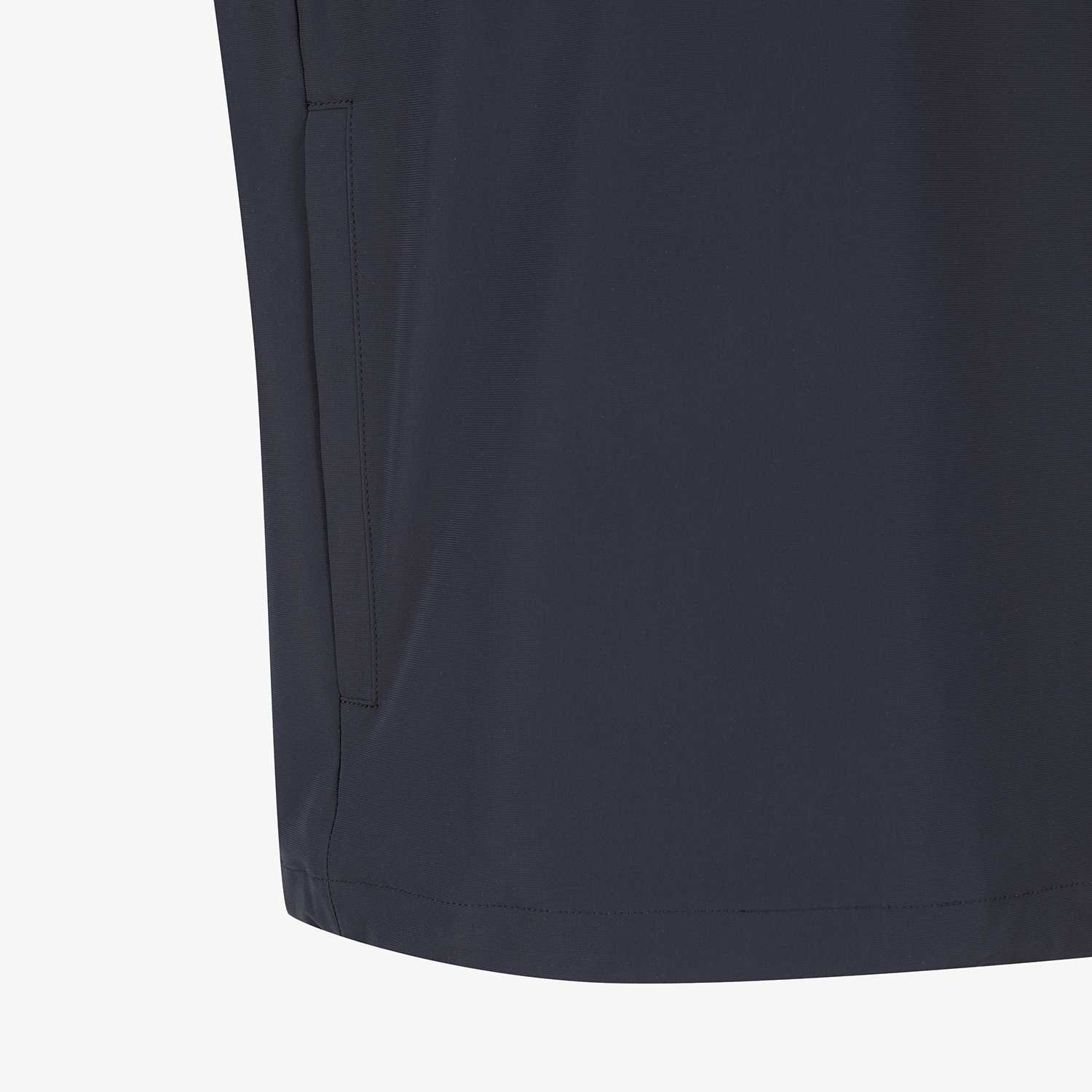 Southcross V-Neck Nylon Pullover_DA
