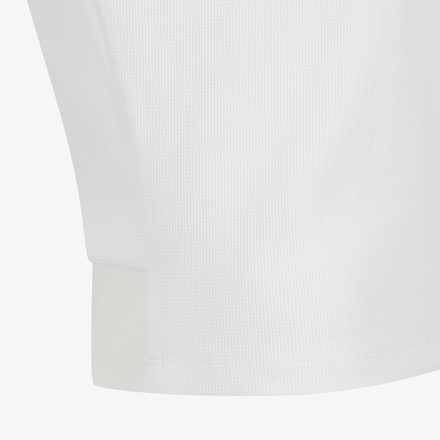 Signature Logo-Neck Round T-Shirt_WT