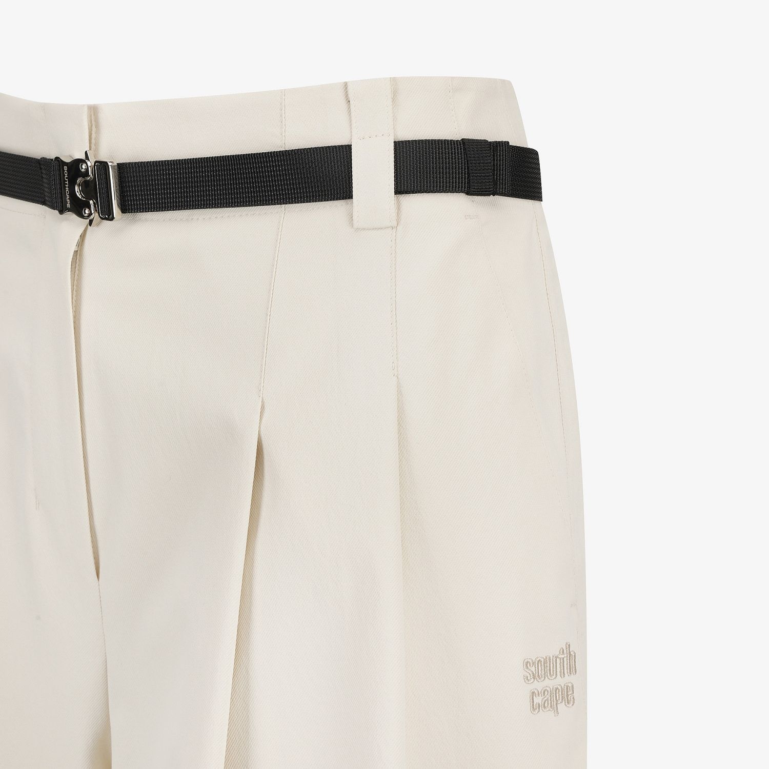 Belt-Point Bermuda Pants_CR