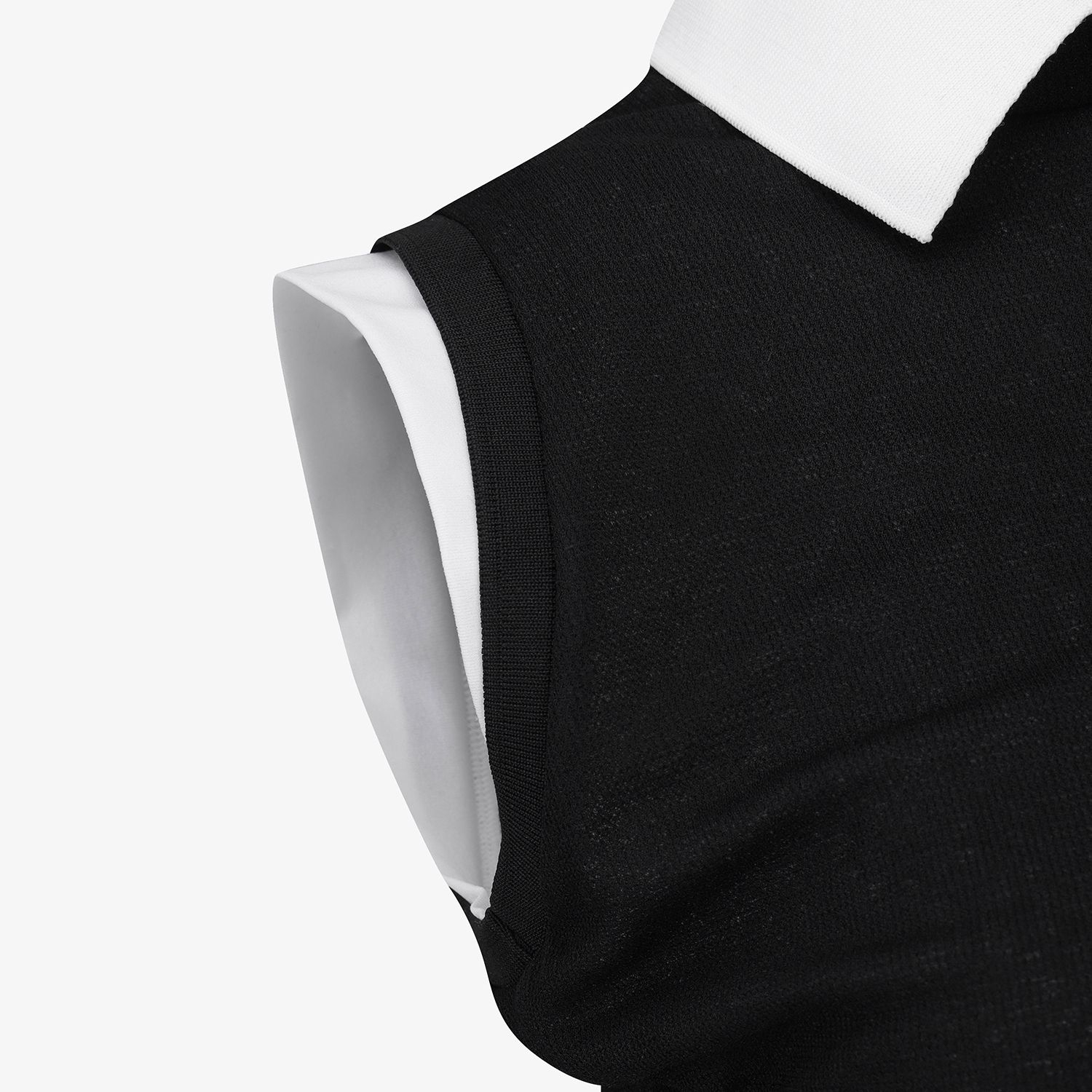 Knit-Like Sleeveless Collar T-Shirt_BK