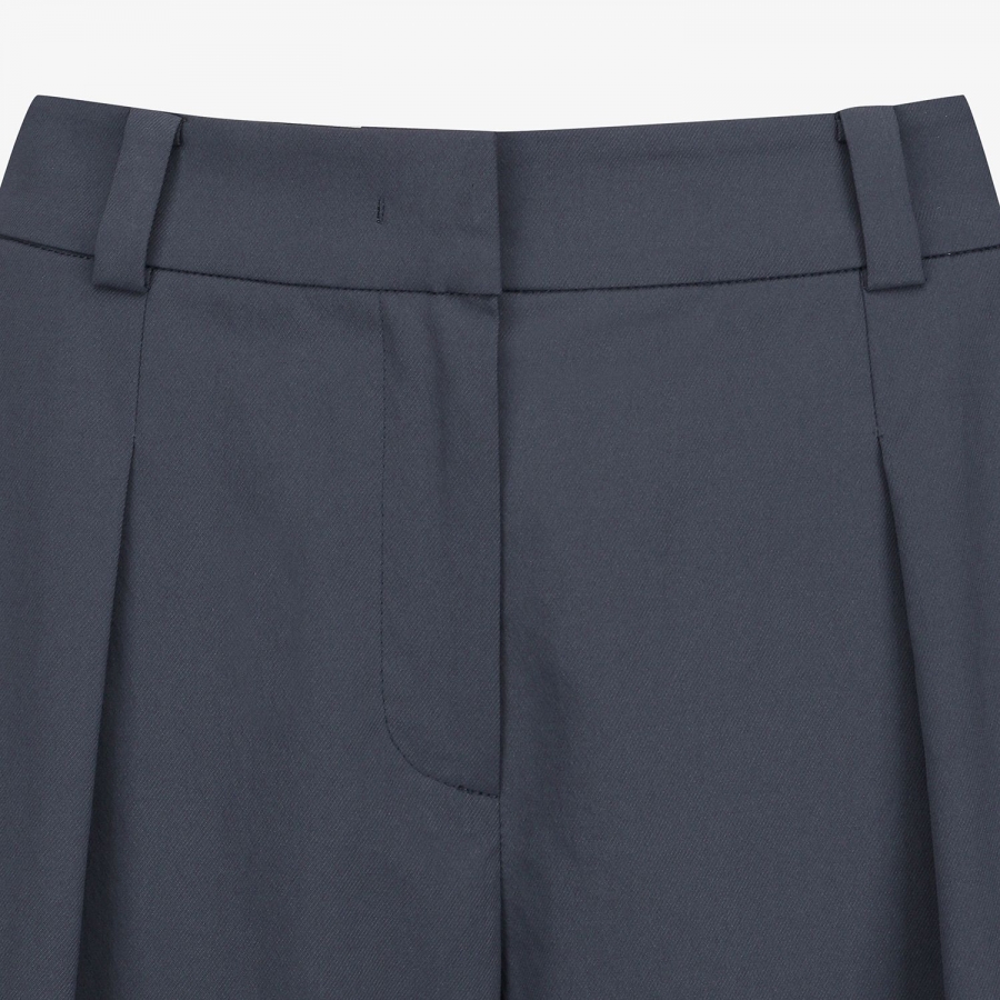 Out Pocket Wide Bermuda Pants_NA