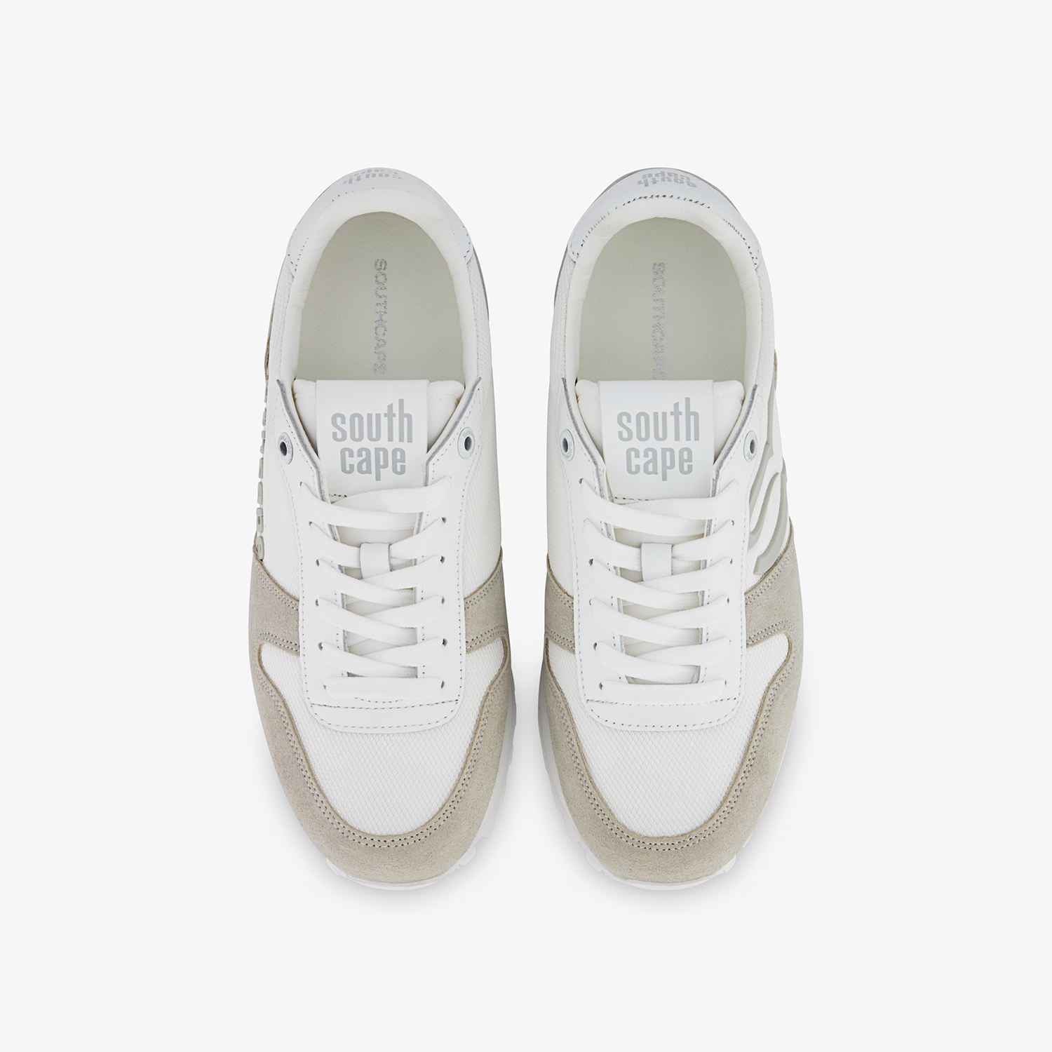 26 New Logo Spikeless Shoes_GY