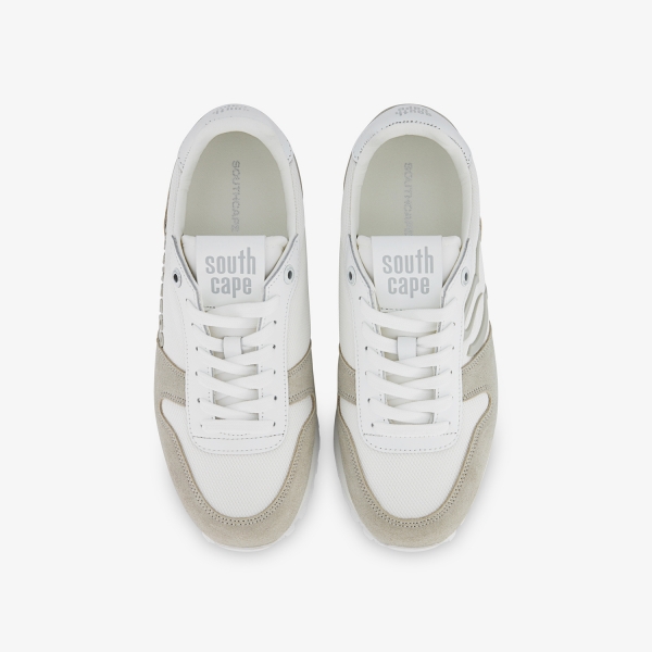 26 New Logo Spikeless Shoes_GY