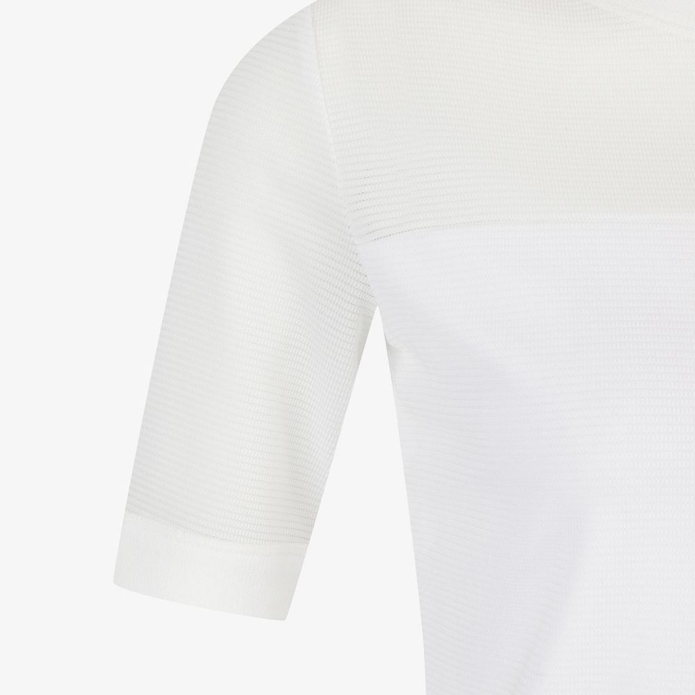 Mesh Texture Contrast Round T-Shirt_WT