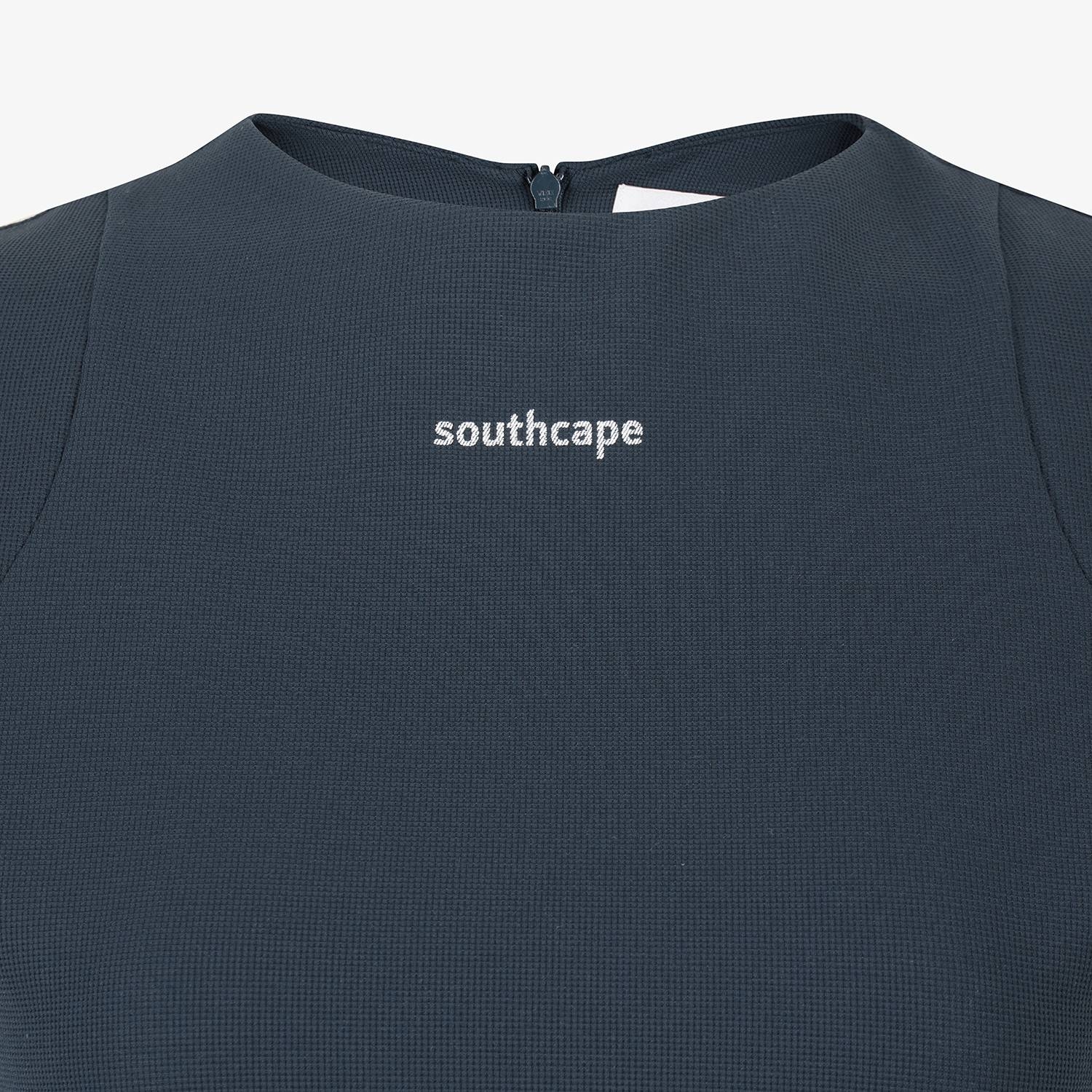 Slim-Fit Panelled T-Shirt_NA