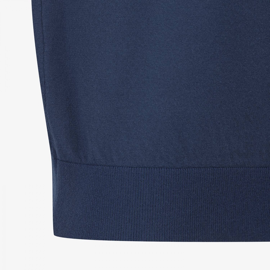 Southcross Embossed Round-Neck Knit_NA