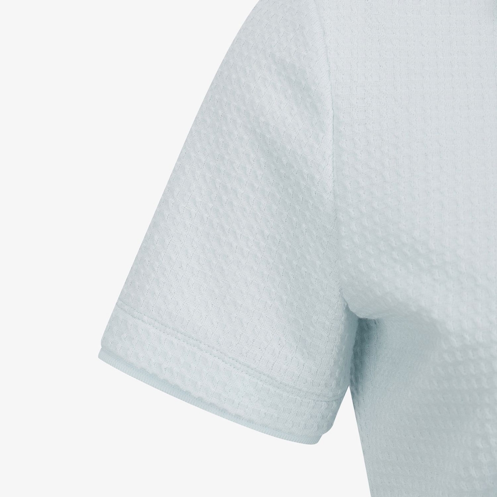 Embossed Waffle Texture Contrast-Collar T-Shirt_SK
