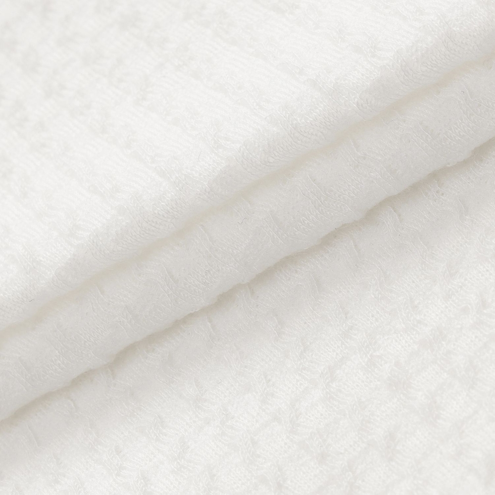 Embossed Waffle Texture Contrast-Collar T-Shirt_WT