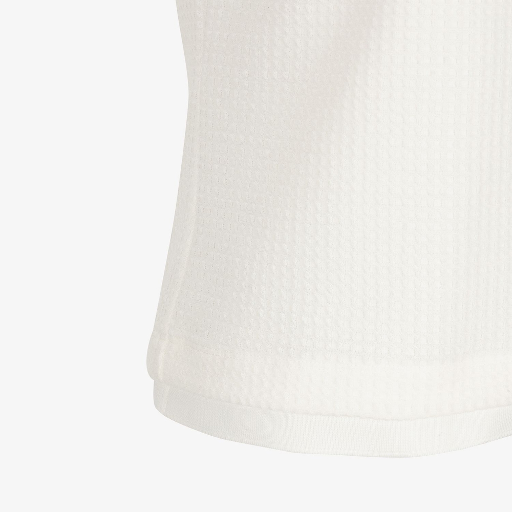 Waffle-Texture Collar T-Shirt_IV