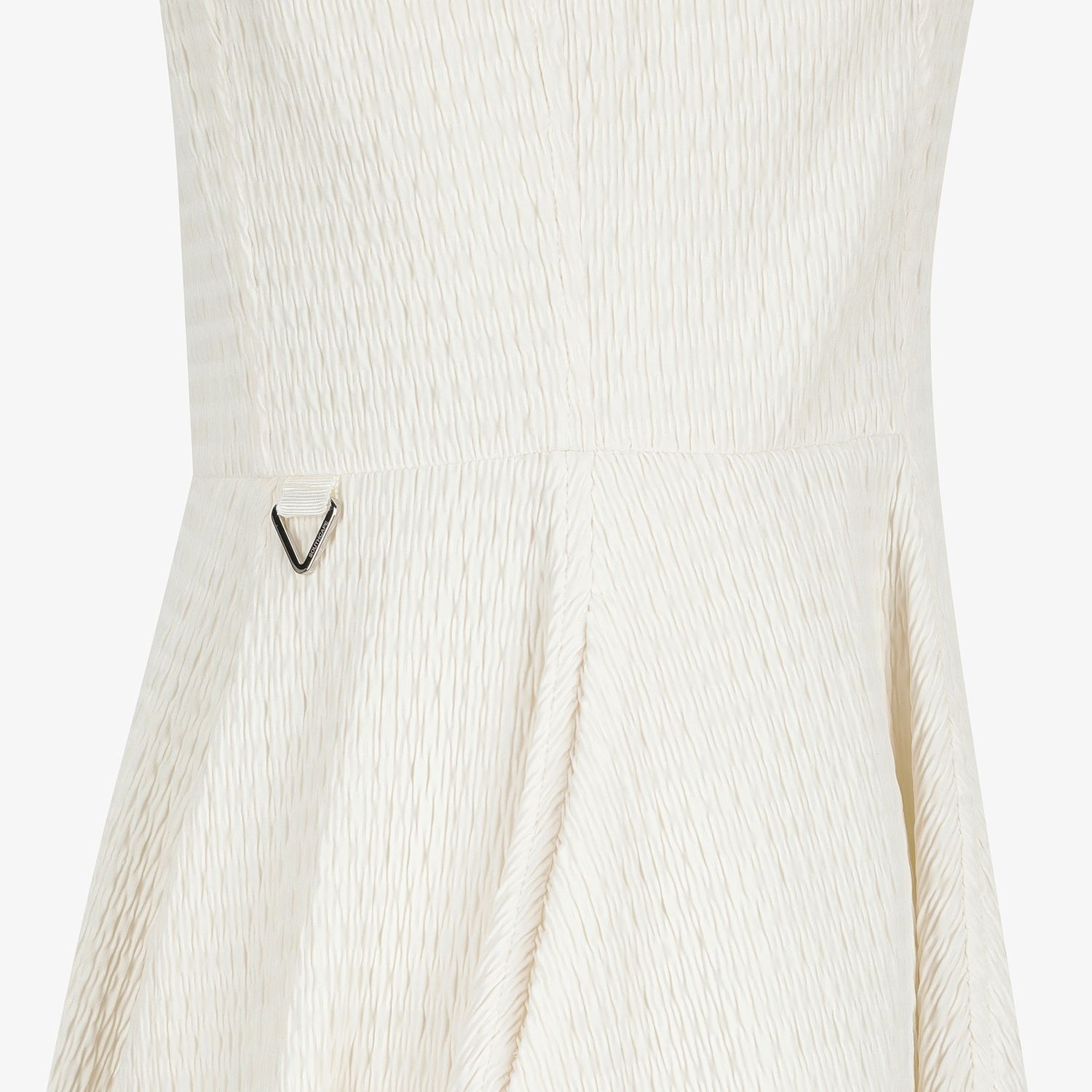 Full-Open Sleeveless Dress_IV