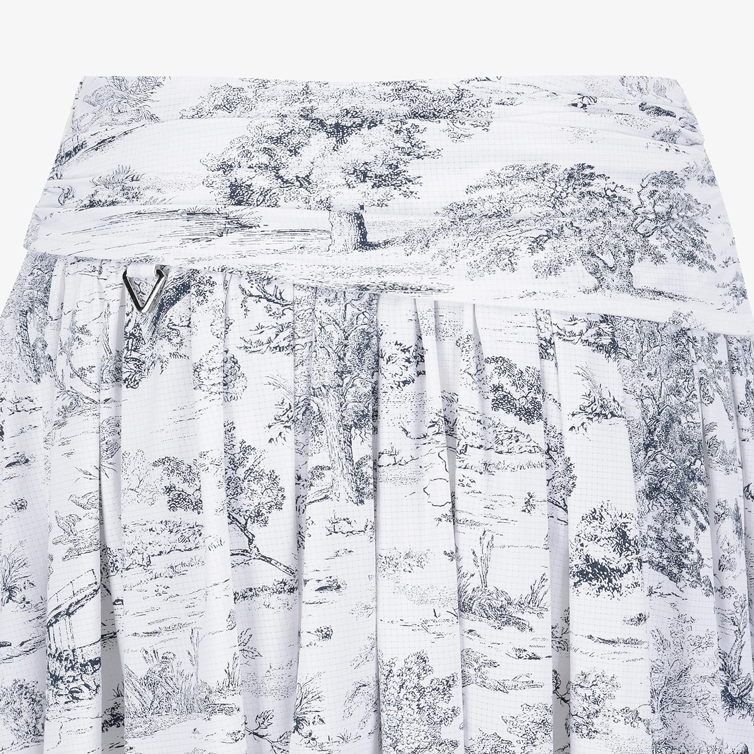 Southcross Namhae Heritage Grid Mesh Flare Skirt_NA