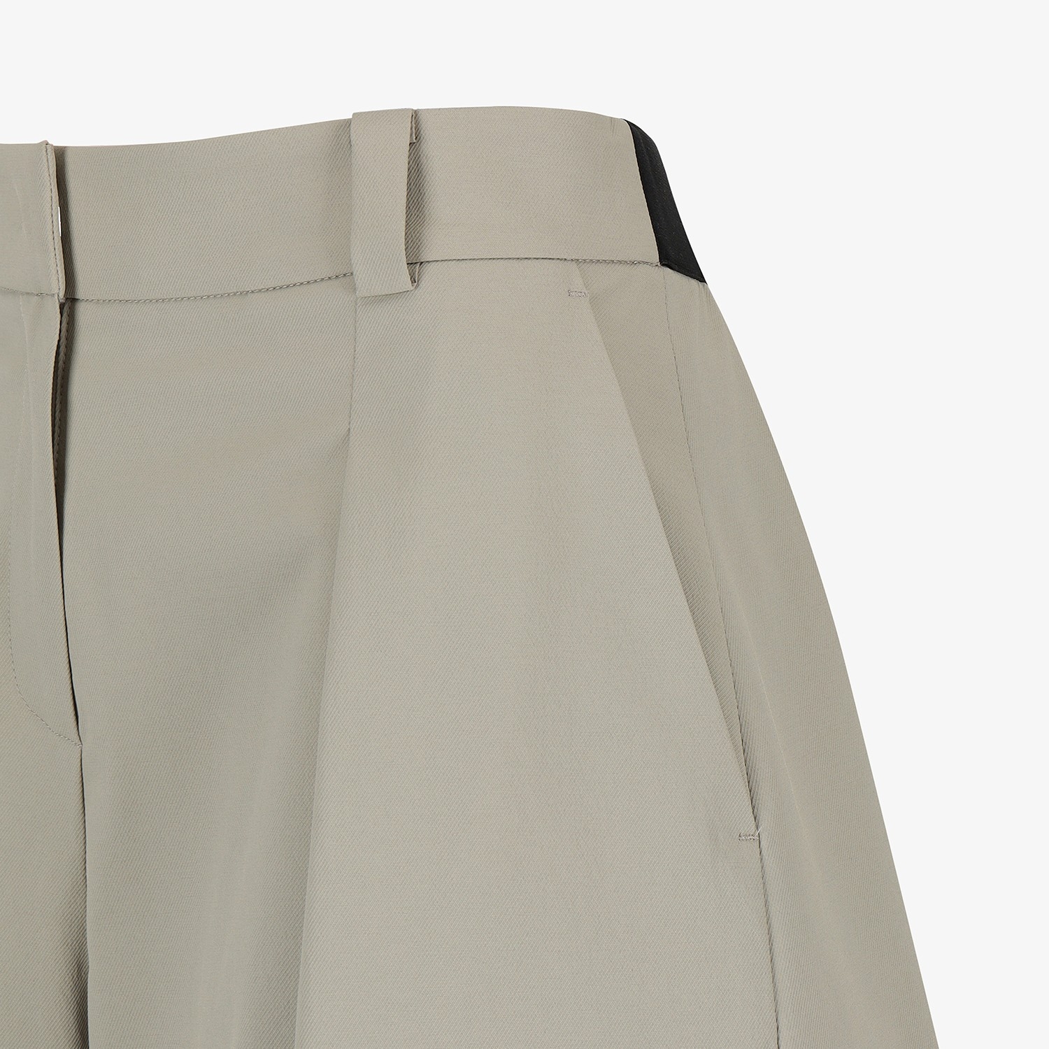 Out Pocket Wide Bermuda Pants_LK