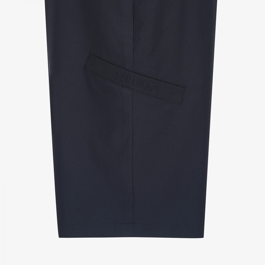 Performance Slim-Fit Shorts_DA