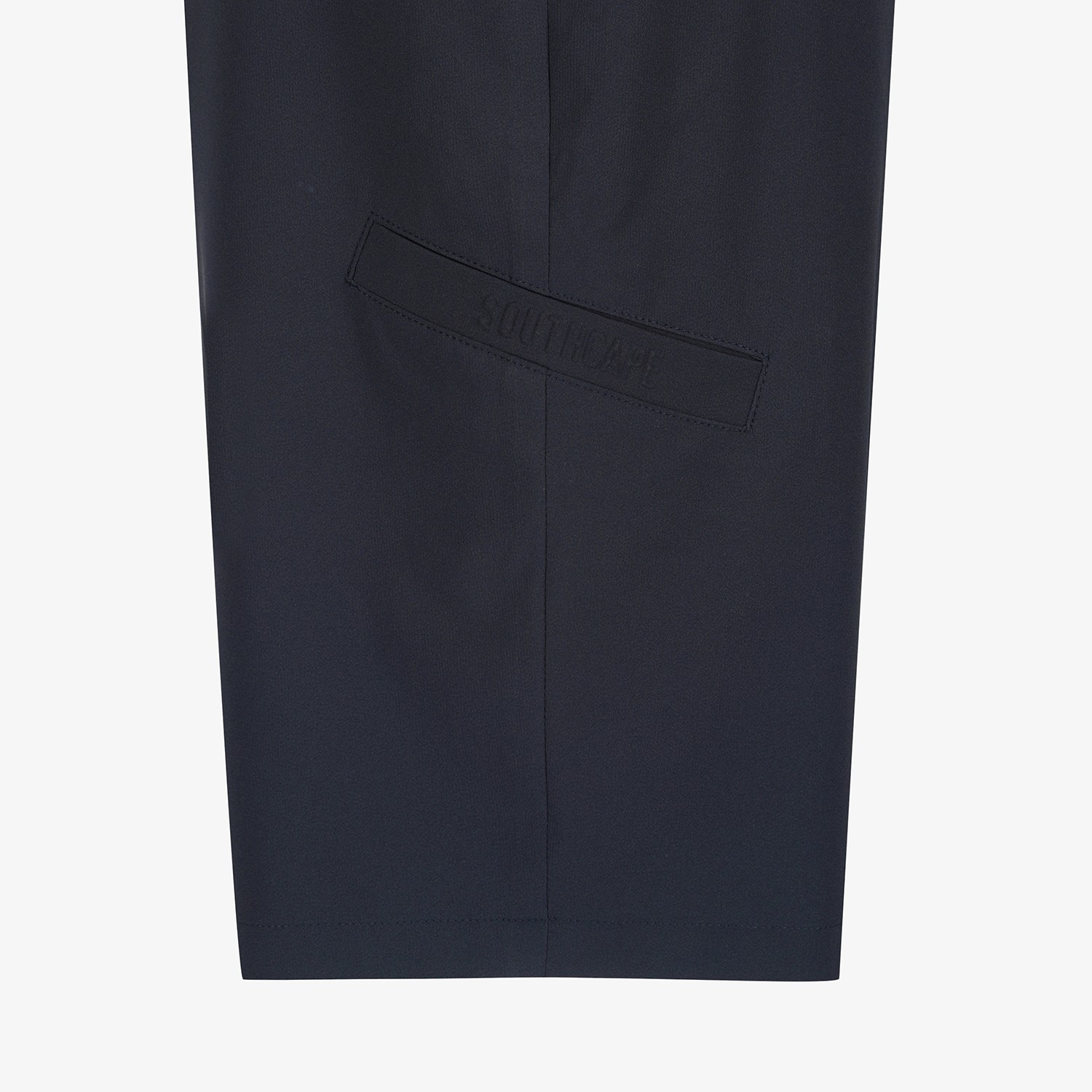 Performance Slim-Fit Shorts_DA