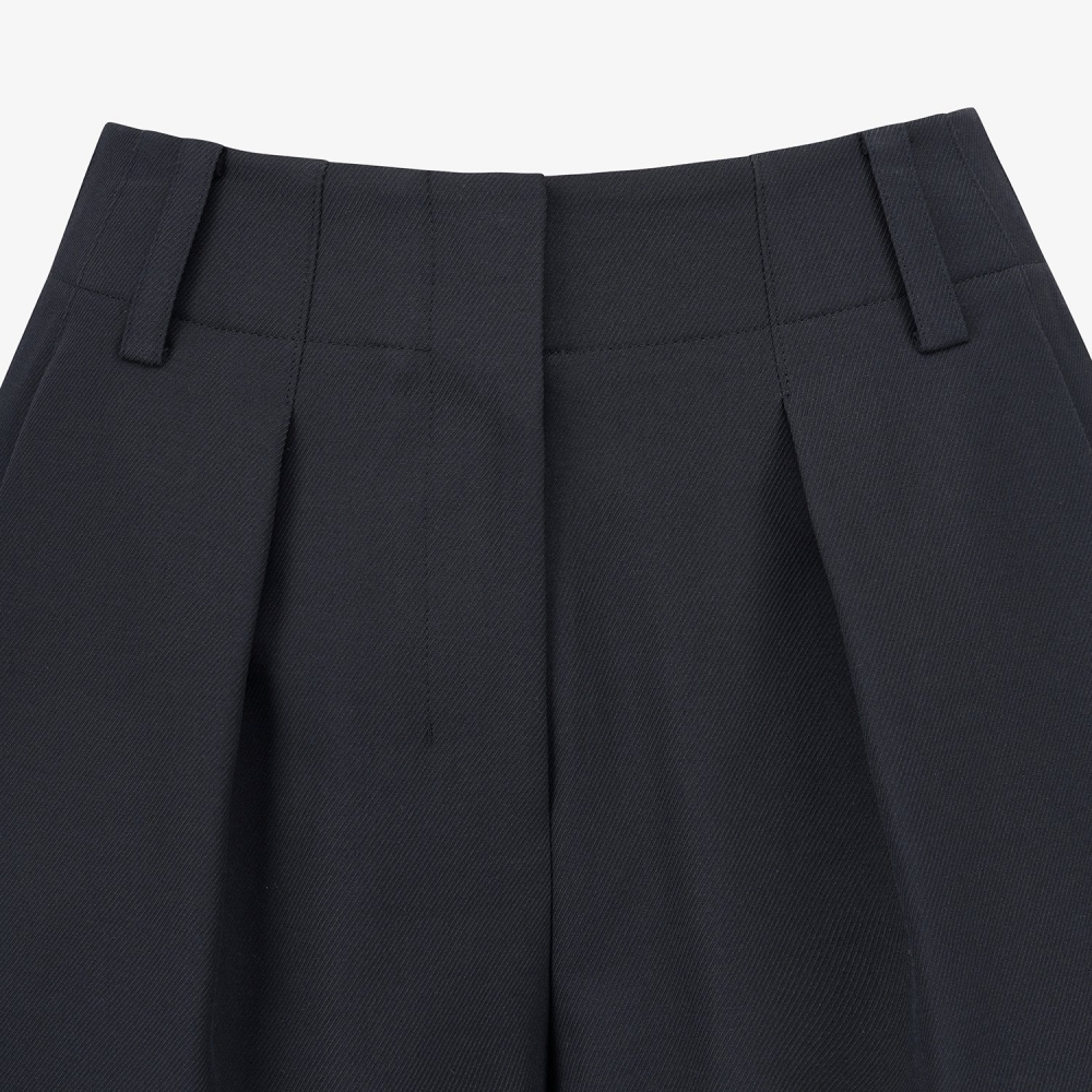 A-Line Pintuck Shorts_DA