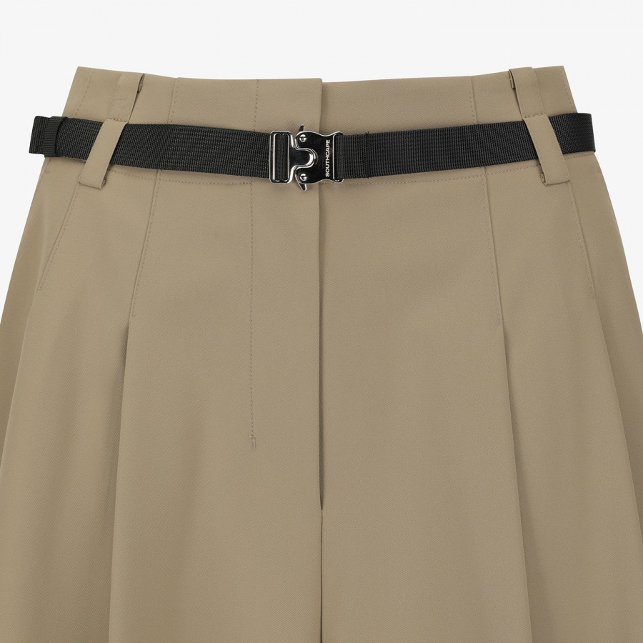 Belt Detail Volume Bermuda Shorts_BE